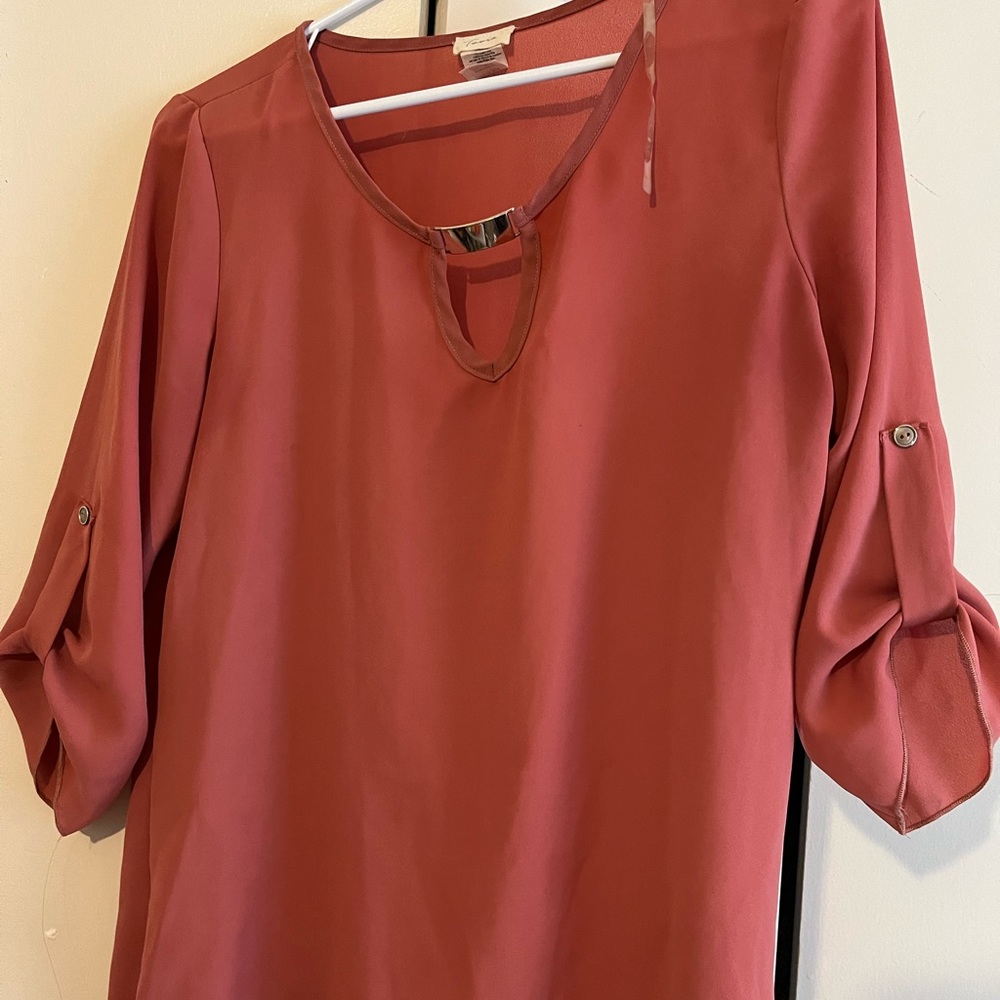 Medium coral dress shirt